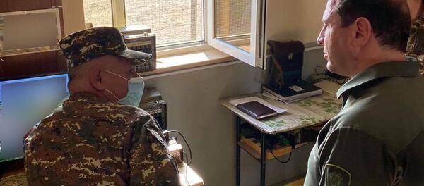 Министр обороны Давид Тоноян посетил воинские части на Юго-Западе страны (31 июля 2020). Армения Министр обороны Давид Тоноян посетил воинские части на Юго-Западе страны (31 июля 2020). Армения - Sputnik Արմենիա