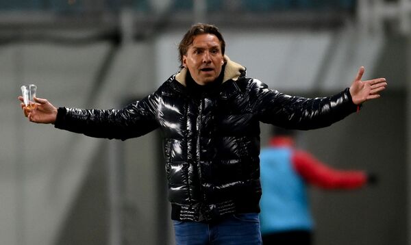 Мне непонятно: Александр Мирзоян удивлен решением ФК Химки снять тренера Юрана Мне непонятно: Александр Мирзоян удивлен решением ФК Химки снять тренера Юрана - Sputnik Армения