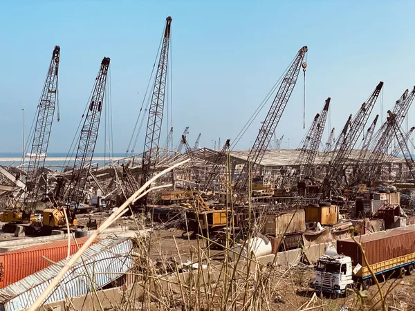 Последствия взрыва в Бейруте (5 августа 2020). Последствия взрыва в Бейруте (5 августа 2020). - Sputnik Армения