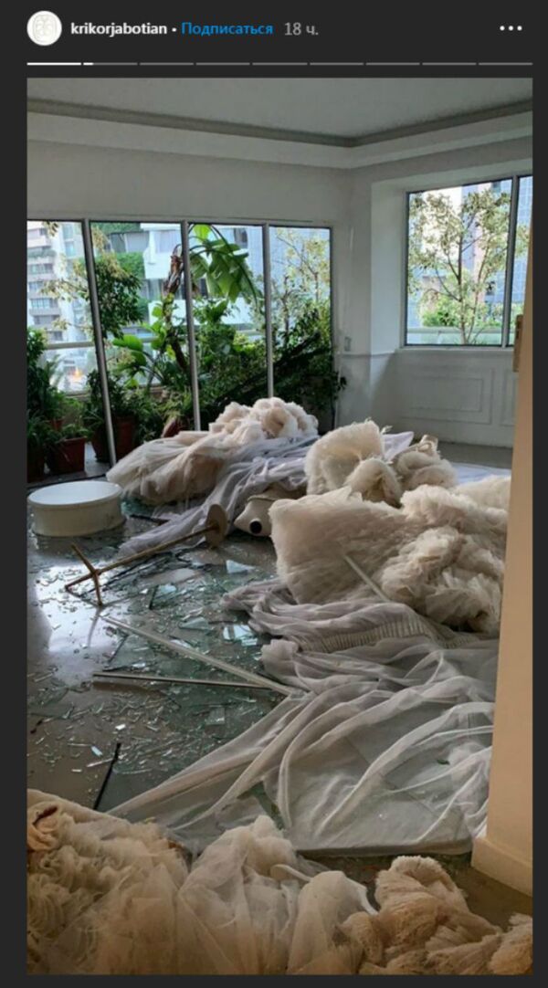 Это ужасно! Дом моды всемирно известного Крикора Джаботяна в Бейруте в руинах  - Sputnik Армения