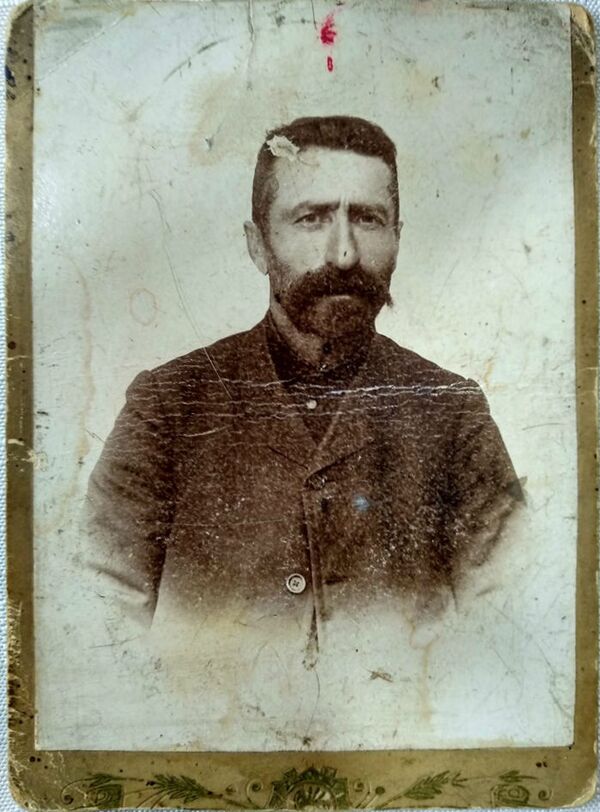 Монетка-оберег и мешок пшеницы: история старого дома в Гюмри потрясла нового хозяина - Sputnik Армения