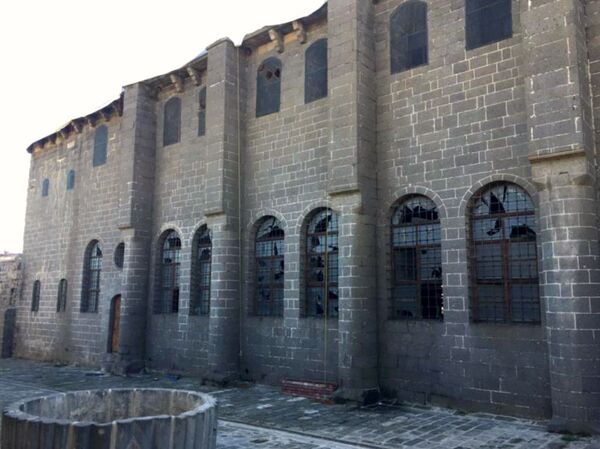 Магическая сила церкви в Диарбекире, или Что ищут турки под фундаментом Святого Киракоса - Sputnik Армения