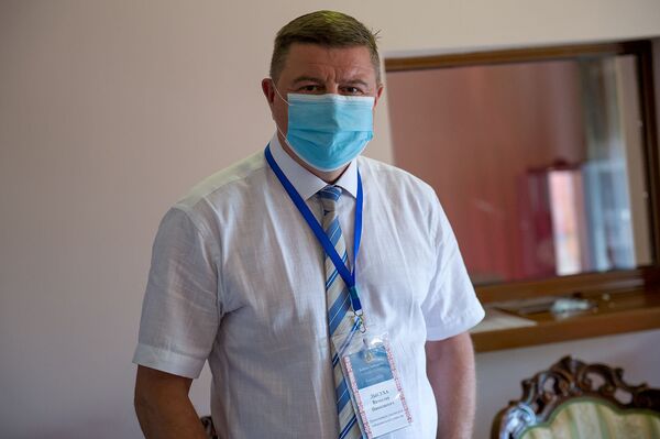 Դիմակով ու հակասեպտիկով. ինչպես են Երևանում անցնում Բելառուսի նախագահի ընտրությունները Դիմակով ու հակասեպտիկով. ինչպես են Երևանում անցնում Բելառուսի նախագահի ընտրությունները - Sputnik Արմենիա