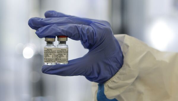 Вакцина против новой коронавирусной инфекции впервые в мире зарегистрирована в России 11 августа - Sputnik Армения