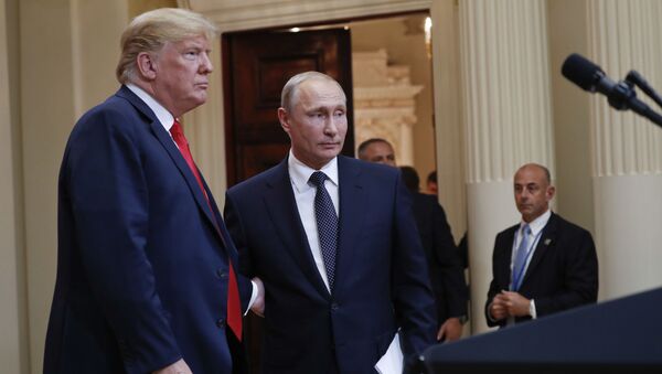 Президент РФ Владимир Путин и президент США Дональд Трамп, архивное фото - Sputnik Արմենիա