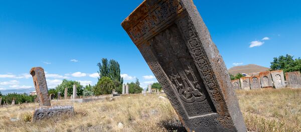 Кладбище села Толорс, Сюник - Sputnik Армения