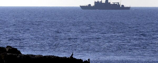 Военный корабль ВМС Греции у восточного греческого острова Агафониси и близлежащих турецких берегов в Эгейском море (28 февраля 2016). Военный корабль ВМС Греции у восточного греческого острова Агафониси и близлежащих турецких берегов в Эгейском море (28 февраля 2016). - Sputnik Армения