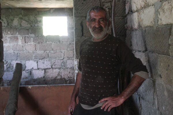 Ինչպես 17–ամյա հղի հայուհին փրկվեց 90-ականների ջարդերից, կամ մի գորգի պատմություն Ինչպես 17–ամյա հղի հայուհին փրկվեց 90-ականների ջարդերից, կամ մի գորգի պատմություն - Sputnik Արմենիա