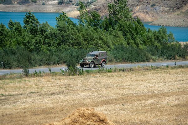 Затонувшая церковь и пойманный страх: армянский школьник превращает Толорс в центр туризма Затонувшая церковь и пойманный страх: армянский школьник превращает Толорс в центр туризма - Sputnik Армения