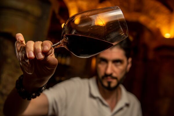 Կարմիր խաղողի պահանջարկը մեծ է, կամ ինչպես հայերը սիրեցին սպիտակ և վարդագույն գինիները - Sputnik Արմենիա