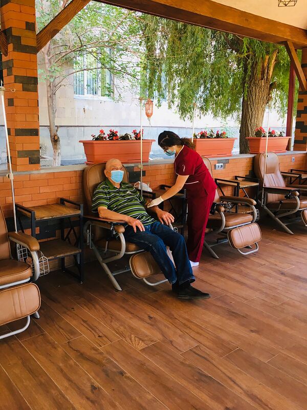 В Армении пациенты с онкологией смогут получать химию без риска заражения COVID - Sputnik Армения