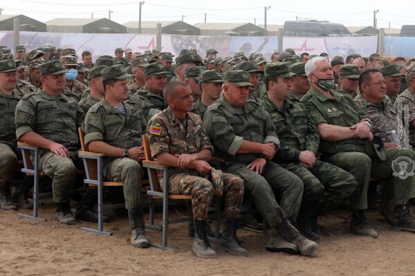 Стартовали учения Эшелон-2020 – участвуют 30 армянских военнослужащих  - Sputnik Армения