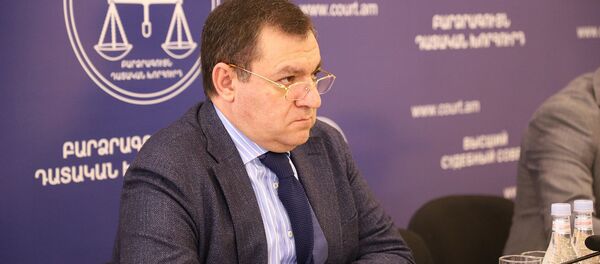 Председатель Высшего судебного совета Рубен Вардазарян на встрече с Чрезвычайным и Полномочным послом Ирана (5 мая 2020). Еревaн - Sputnik Արմենիա