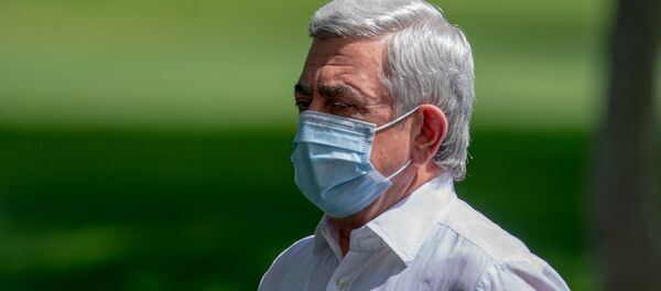 Пресс-конференция третьего президента РА Сержа Саргсяна на тему апрельской войны 2016 года (19 августа 2020). Еревaн - Sputnik Արմենիա