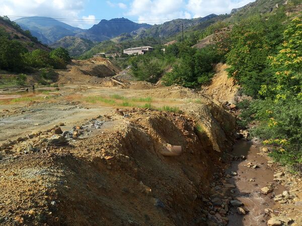Химическая опасность в Армении: как промышленное прошлое угрожает экологическому будущему - Sputnik Армения