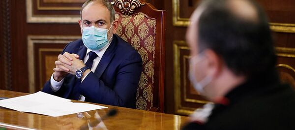 Премьер-министр Никол Пашинян во время совещания по теме реформ полиции Армении (20 августа 2020). Еревaн - Sputnik Армения