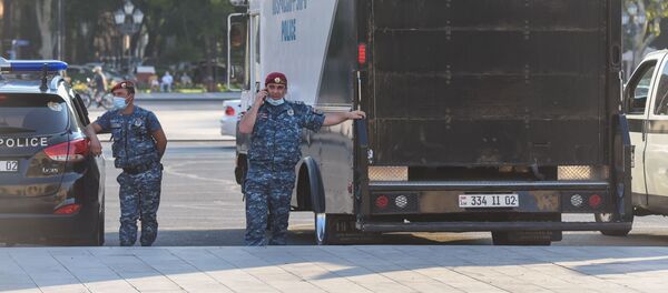 Акция протеста против эксплуатации Амулсара перед Домом правительства (20 августа 2020). Еревaн - Sputnik Արմենիա