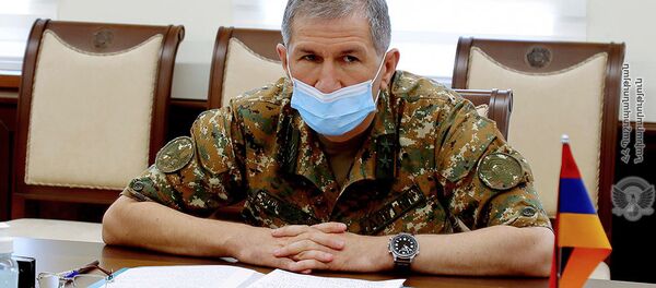 Начальник Генштаба ВС РА Оник Гаспарян на встрече с военным атташе при посольстве Болгарии в Армении (20 августа 2020). Еревaн - Sputnik Армения