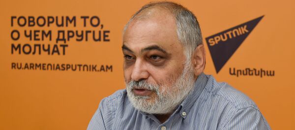Пресс-конференция Рубена Сафрастяна в мультимедийном пресс-центре Sputnik Армения (21 августа 2020). Еревaн - Sputnik Արմենիա