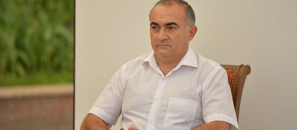 Советник президента Армении Теван Погосян во время встречи президента с представителями интеллигенции (21 августа 2020). Еревaн Советник президента Армении Теван Погосян во время встречи президента с представителями интеллигенции (21 августа 2020). Еревaн - Sputnik Արմենիա