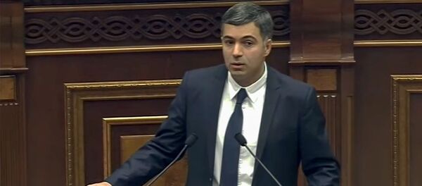 Выступление Эдгара Шатиряна на заседании парламента Армении (18 ноября 2019). Еревaн - Sputnik Արմենիա