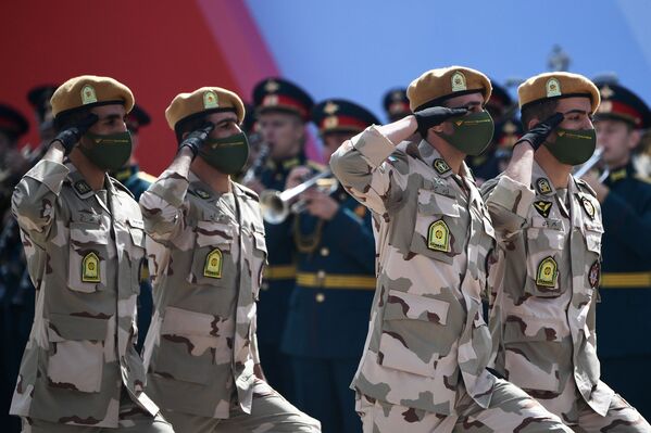 Военнослужащие вооруженных сил Ирана на открытии Международного военно-технического форума Армия-2020 в военно-патриотическом парке Патриот - Sputnik Армения