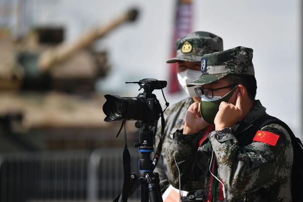 Китайские военнослужащие на открытии Международного военно-технического форума Армия-2020 в военно-патриотическом парке Патриот - Sputnik Армения