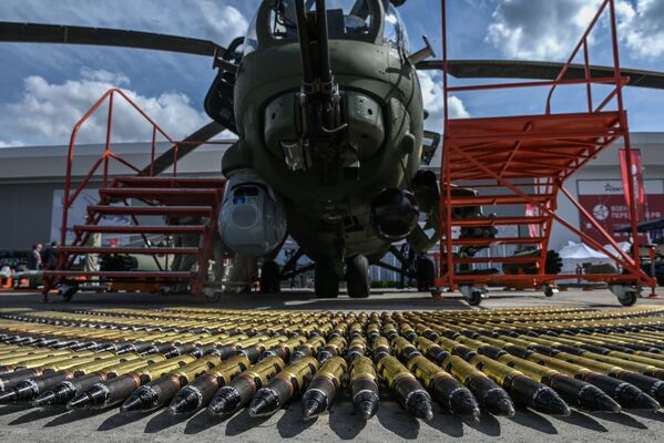 Вертолет Ми-28Н Ночной охотник на Международном военно-техническом форуме (МВТФ) Армия-2020 в военно-патриотическом парке Патриот - Sputnik Армения