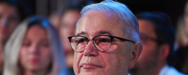 Писатель-юморист, народный артист РФ Евгений Петросян - Sputnik Արմենիա