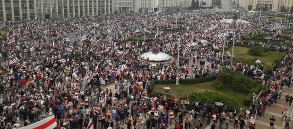 Сторонники оппозиции вышли на митинг в центре Минска - Sputnik Армения