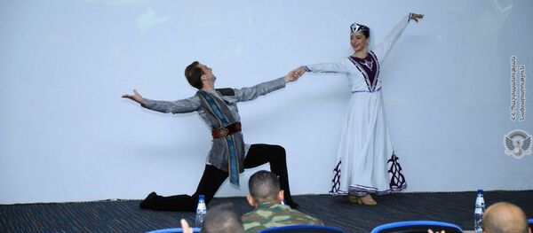 Страны-участницы конкурса “Воин мира” представили национальную культуру и кулинарию (24 августа 2020). Армения Страны-участницы конкурса “Воин мира” представили национальную культуру и кулинарию (24 августа 2020). Армения - Sputnik Արմենիա