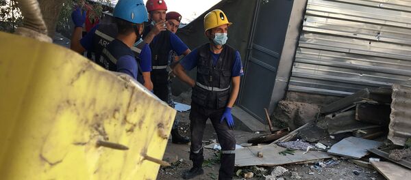 Спасатели на месте взрыва газа на улице Райниса (26 августа 2020). Еревaн Спасатели на месте взрыва газа на улице Райниса (26 августа 2020). Еревaн - Sputnik Արմենիա