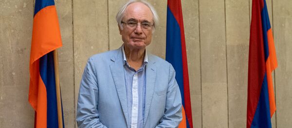 Концерт Тиграна Мансуряна, приуроченный к прибытию рояля Steinway в Спортивно-Концертный комплекс Армении (26 августа 2020). Еревaн Концерт Тиграна Мансуряна, приуроченный к прибытию рояля Steinway в Спортивно-Концертный комплекс Армении (26 августа 2020). Еревaн - Sputnik Արմենիա