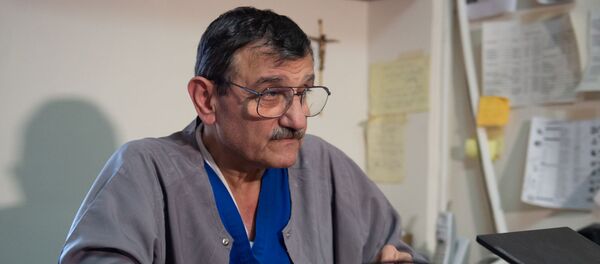 Кардиолог, кардиохирург Грайр Овакимян (9 марта 2020). Еревaн Кардиолог, кардиохирург Грайр Овакимян (9 марта 2020). Еревaн - Sputnik Армения