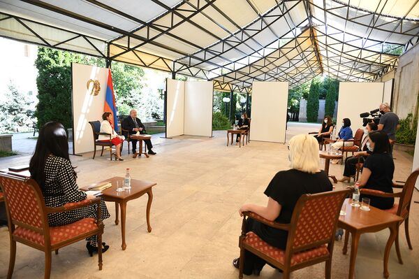 Детская книга – мать всех книг: в резиденции президента наградили лауреатов конкурса - Sputnik Армения