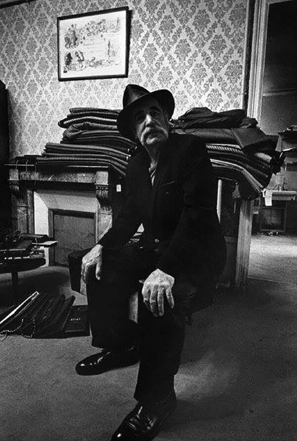 КГБшники ходили за Сарояном по пятам, а Гюлер нашел писателя во Франции - Sputnik Армения