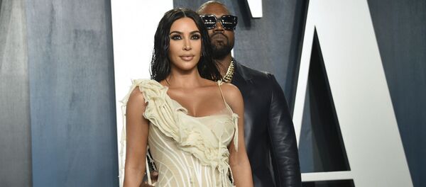 Ким Кардашьян и Канье Уэст на Vanity Fair Oscar Party (9 февраля 2020). Беверли-Хиллз, Калифорния Ким Кардашьян и Канье Уэст на Vanity Fair Oscar Party (9 февраля 2020). Беверли-Хиллз, Калифорния - Sputnik Армения