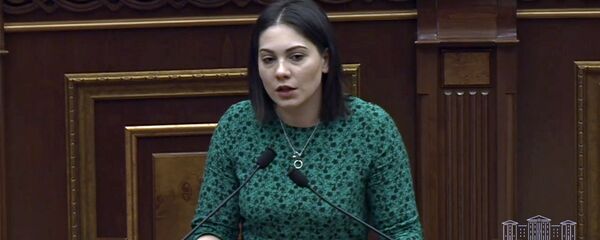 Выступление Србуи Галян на заседании Парламента Армении (5 марта 2020). Еревaн - Sputnik Արմենիա