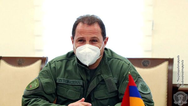  Министр обороны Армении Давид Тоноян (1 сентября 2020). Еревaн - Sputnik Армения