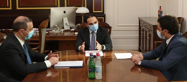 Тигран Авинян проводит консультации по кибербезопасности (2 сентября 2020). Еревaн - Sputnik Արմենիա