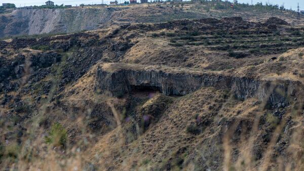 Пещера в Разданском ущелье - Sputnik Армения