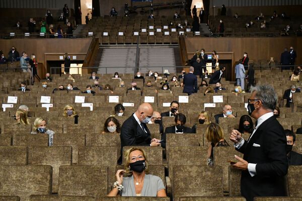 Гости на церемонии открытия 77-го Венецианского международного кинофестиваля - Sputnik Армения