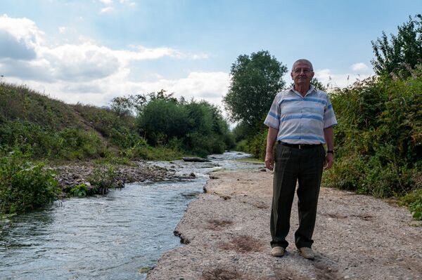 Азербайджанцы летали из Тавуша в Ереван: как аэропорт Берда превратился в линию фронта Азербайджанцы летали из Тавуша в Ереван: как аэропорт Берда превратился в линию фронта - Sputnik Армения
