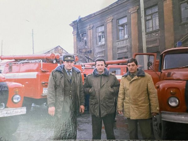 Հրշեջի գործը երակներում, կամ ինչու են փրկարարներին Գյումրիում «գիժ» կոչում Հրշեջի գործը երակներում, կամ ինչու են փրկարարներին Գյումրիում «գիժ» կոչում - Sputnik Արմենիա