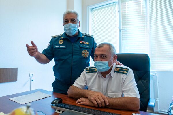 Կրակի դեմ կռիվ տվողները. ինչպես երկու ընկեր որոշեցին հրշեջ–փրկարար դառնալ Կրակի դեմ կռիվ տվողները. ինչպես երկու ընկեր որոշեցին հրշեջ–փրկարար դառնալ - Sputnik Արմենիա