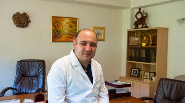 Директор медцентра “Норк-Мараш” Микаел Адамян - Sputnik Армения