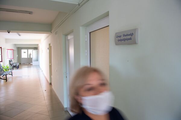 Հայաստանում նա երբեք աշխատավարձ չի ստացել. ինչ են պատմում Հրայր Հովակիմյանի մասին - Sputnik Արմենիա