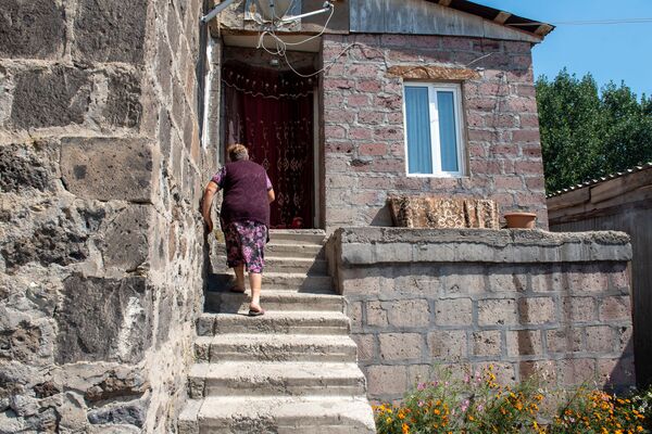 Накануне потопа, или Почему в армянском селе Джрадзор случился брачный бум - Sputnik Армения