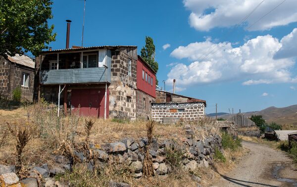 Дом в селе Джрадзор в Ширакской области - Sputnik Армения