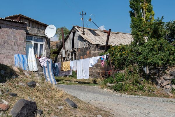 Накануне потопа, или Почему в армянском селе Джрадзор случился брачный бум - Sputnik Армения